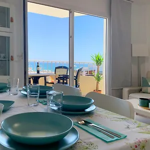 https://malagadevacaciones-la-carihuela-palace.1costadelsol.com